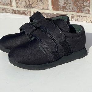 Pedors Classic Stretch Unisex Shoes Black MX 600 Sz Mens 6 EE Women's 8 EE